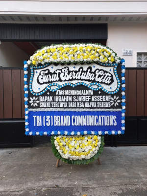Papan Bunga Duka di Ranomuut